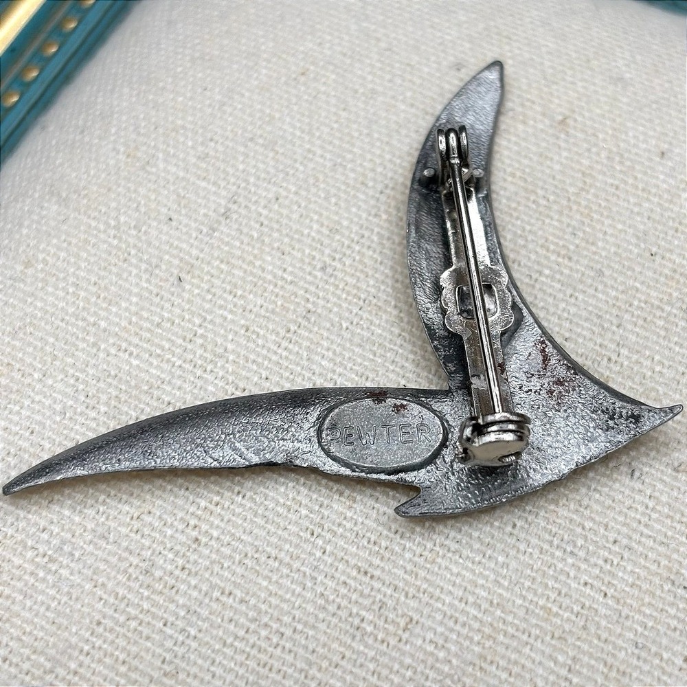 Vintage VTG Pewter Brooch Pin Modern Abstract Scythe Crescent Wave‎ Unsigned
